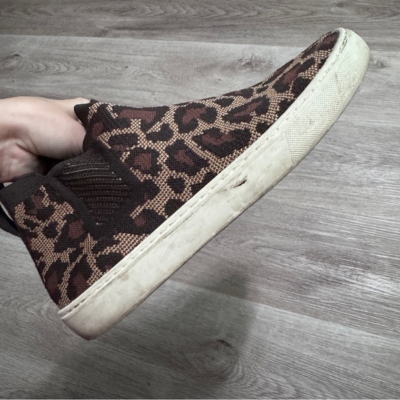 Rothy’s Chelsea Wildcat Leopard Cheetah Sneakers 9.5 Animal Print Shoes - Picture 9 of 13
